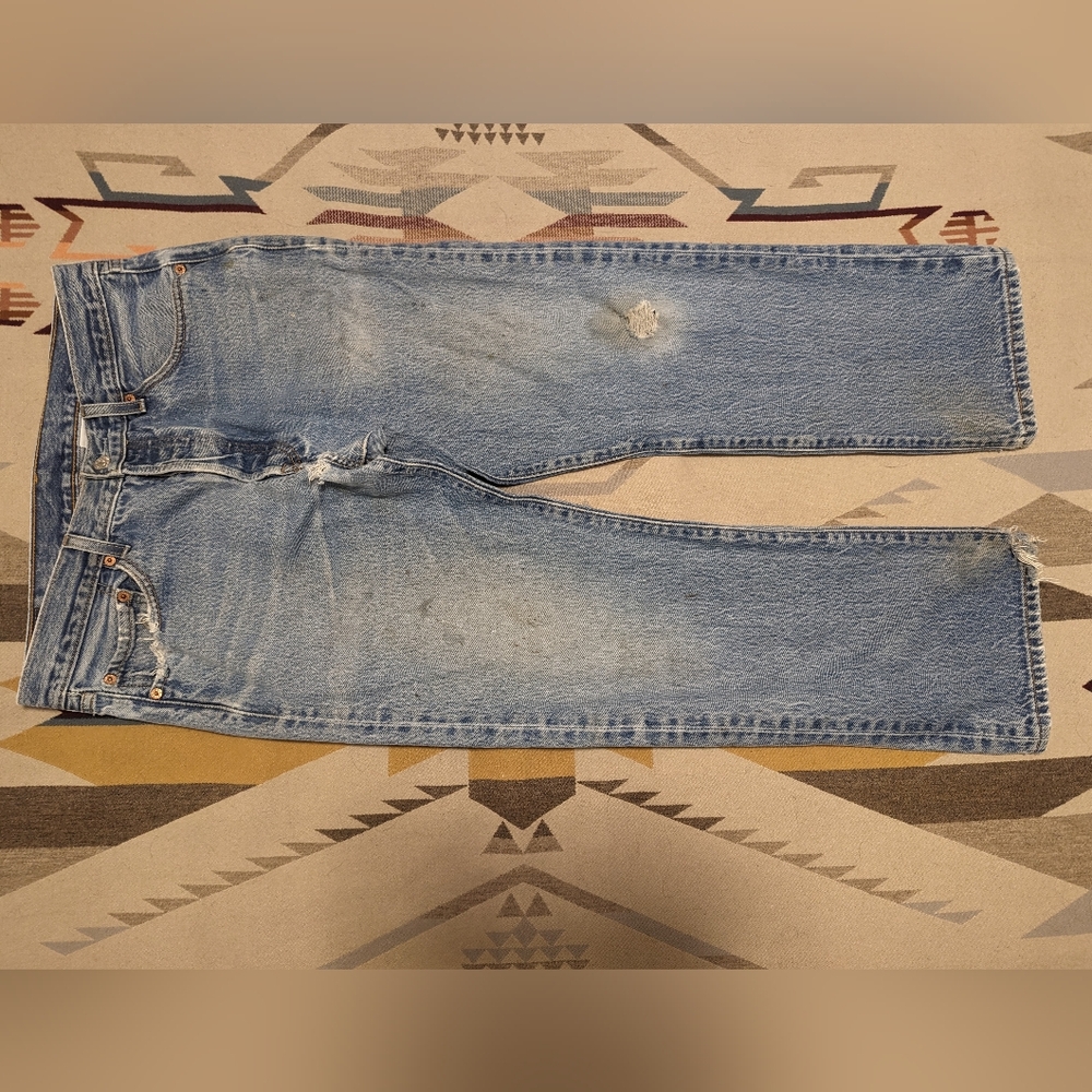 Levi 501s W35 L32